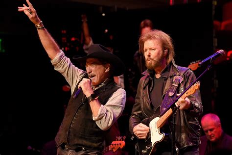  brooks and dunn hollywood casino amphitheatre september 19